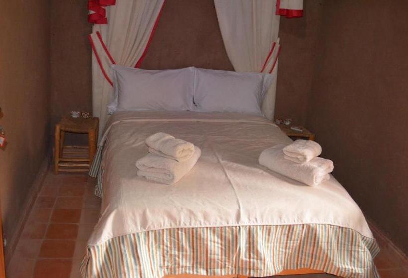 غرفة قياسية, Le Drom Blanc