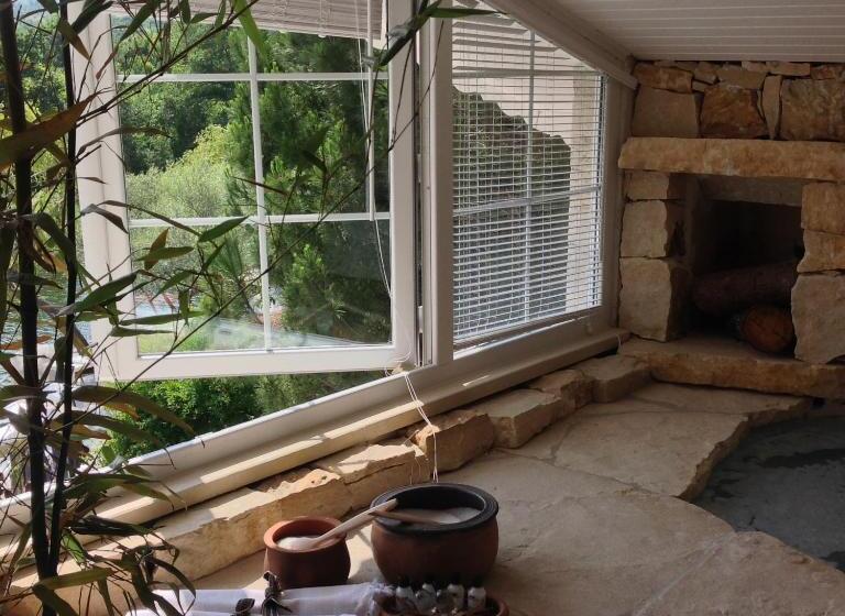 デラックスルーム, Lethe Exclusive