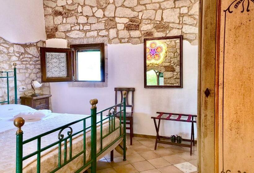 庭の見えるジュニアスイート, Masseria Casina Montana