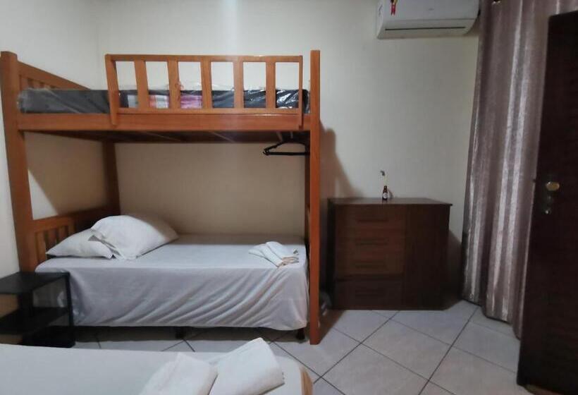 スタンダード４人部屋, Sos Hostel