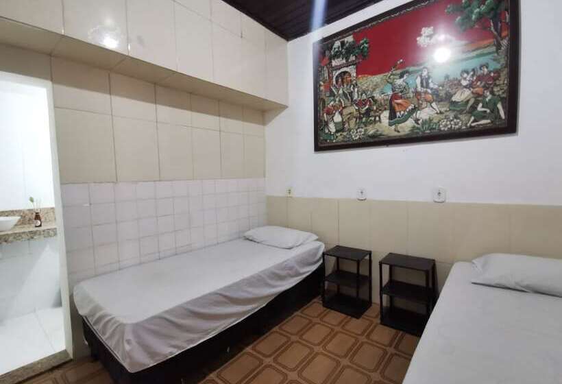 スイート, Sos Hostel