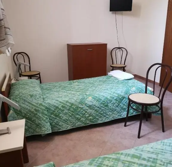 スタンダードルーム, Albergo Ristorante Pizzeria Del Viale