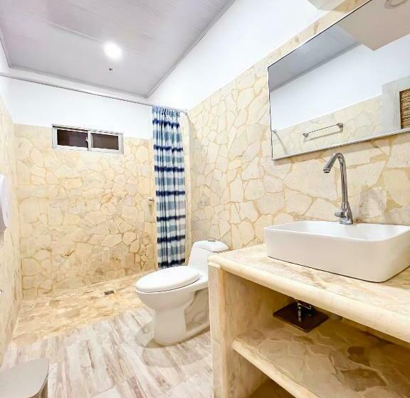 חדר סופריור, Camino Verde