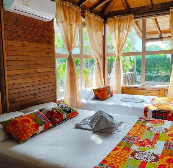 חדר סטנדרט לארבעה, Camino Verde