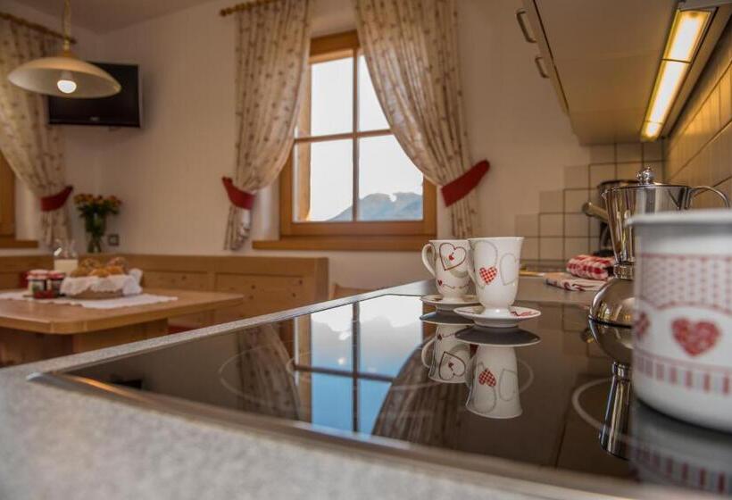 شقة غرفتين, Ferienwohnungen Kuentnerhof