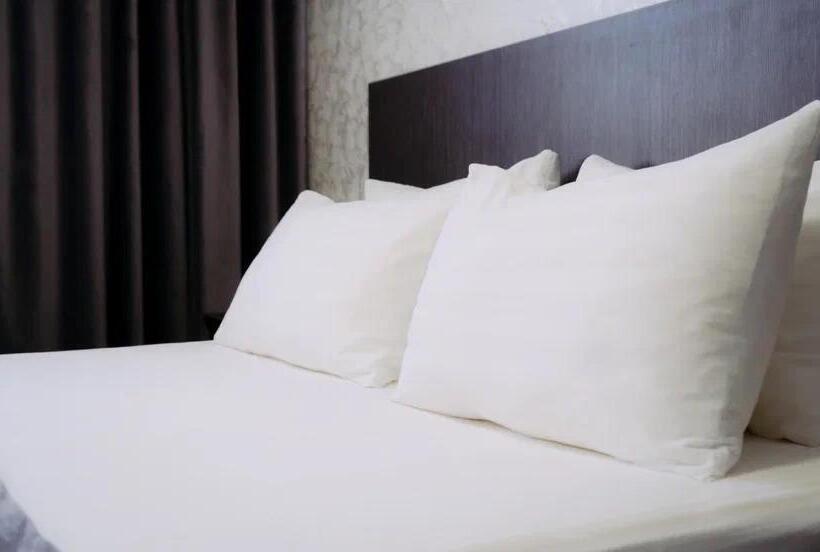 חדר דלוקס, Rush