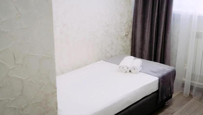 חדר סטנדרט יחיד, Rush