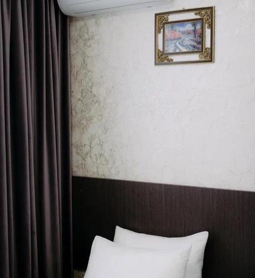 חדר סטנדרט יחיד, Rush