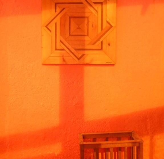 اتاق استاندارد, Sintra Small Hostel