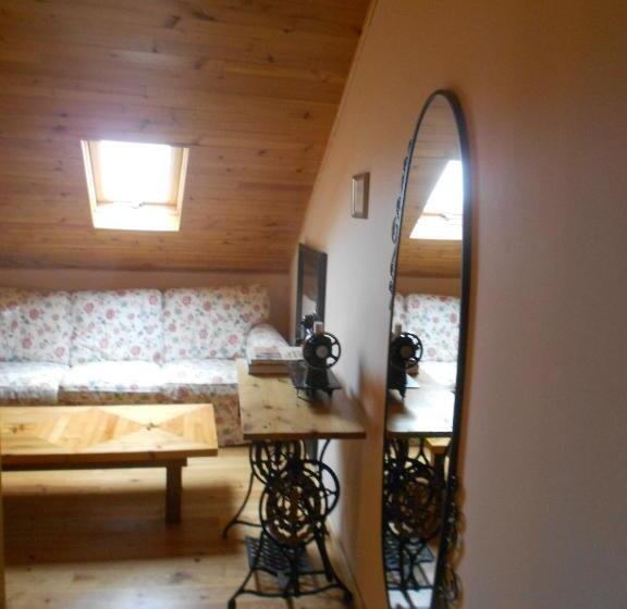 اتاق خانوادگی, Sintra Small Hostel