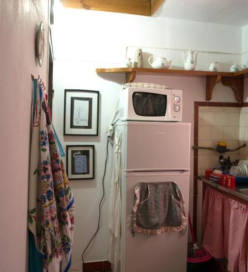 اتاق استاندارد چهار تخته, Sintra Small Hostel