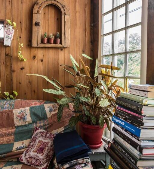 اتاق استاندارد, Sintra Small Hostel