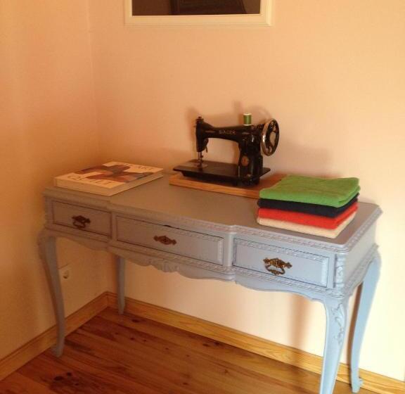 اتاق خانوادگی, Sintra Small Hostel