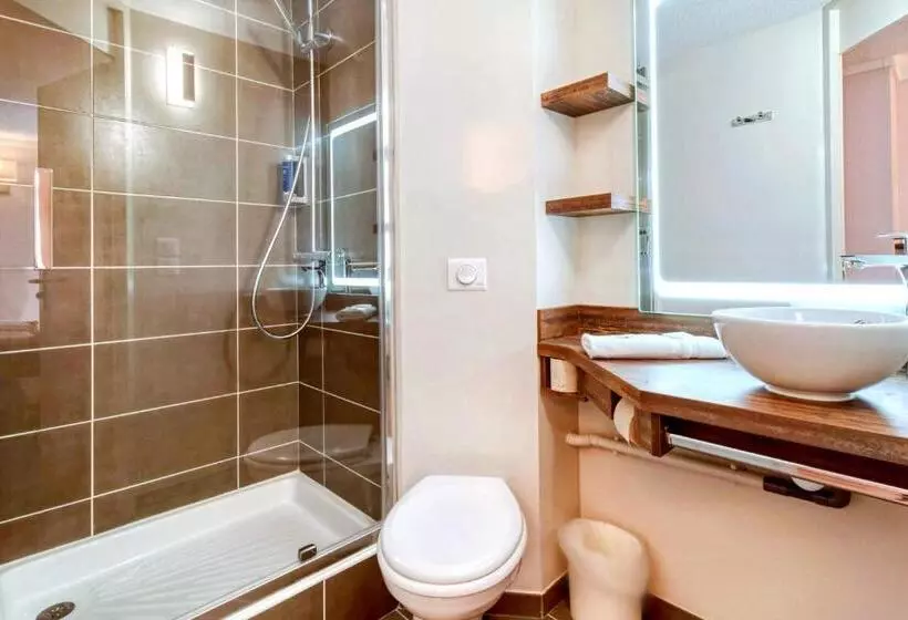 Standard-huone, Brit Hotel Confort Pau Lons