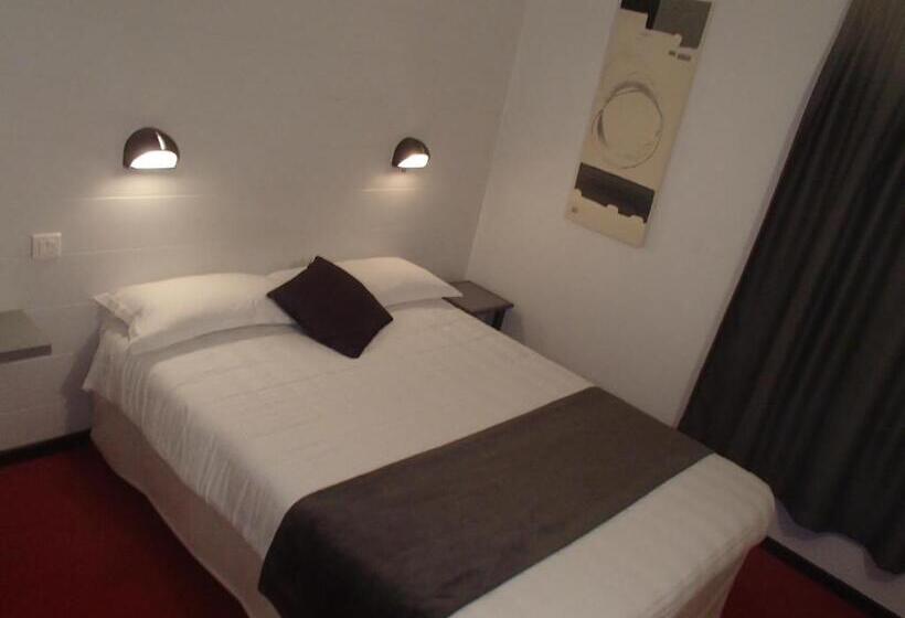 Номер Комфорт, Brit Hotel Essentiel Albi Parc Des Expos