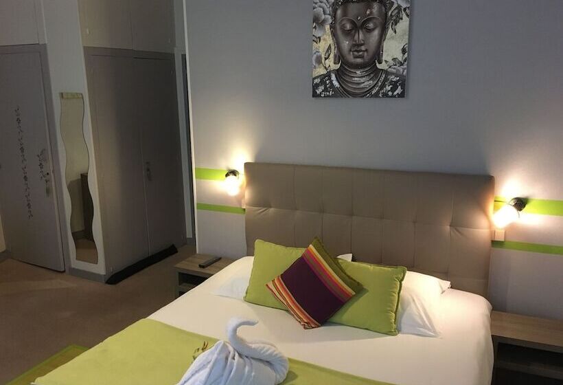 اتاق راحتی, De France Citotel