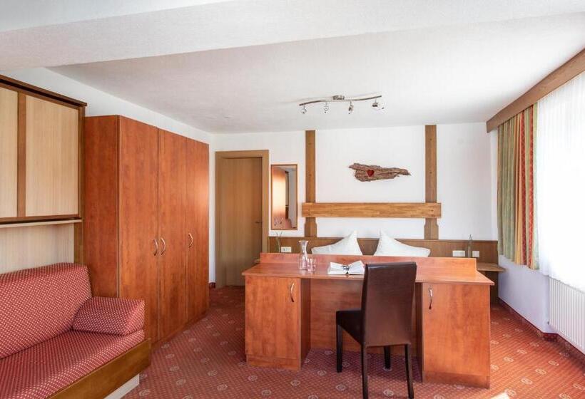 スタンダードスタジオ, Ferienhotel Bergland