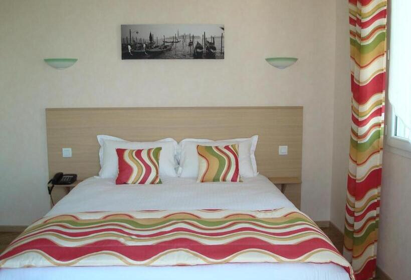 Номер Стандарт, Brit Hotel Azur