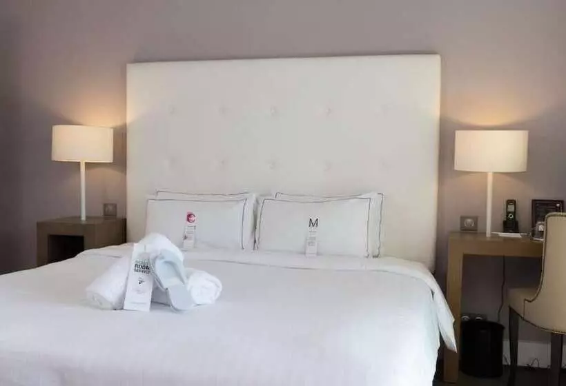 اتاق راحتی, Chateau Des Tourelles, Thalasso Et Piscine D Eau De Mer Chauffee