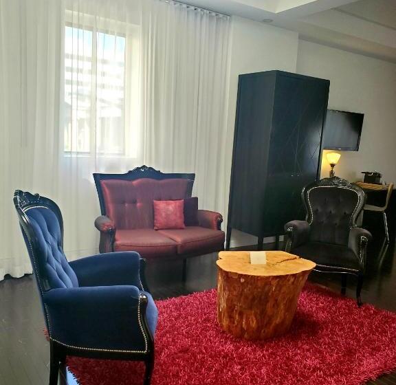 Люкс, Chez Swann