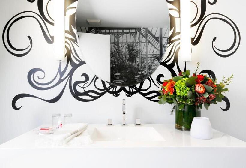 Номер Стандарт, Chez Swann