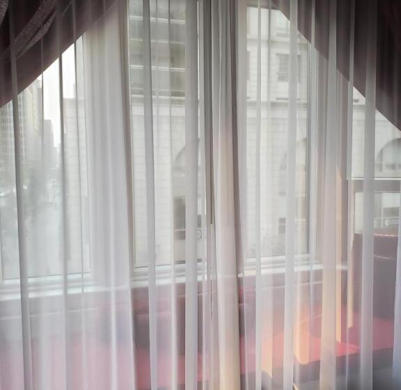 Люкс, Chez Swann