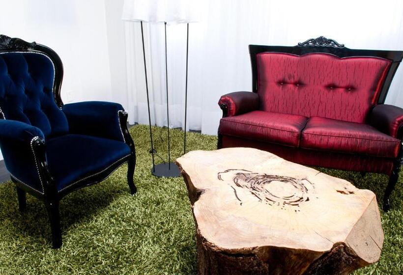 Люкс, Chez Swann