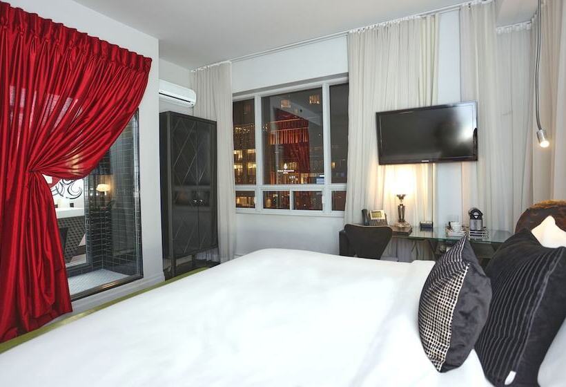 Номер Стандарт, Chez Swann