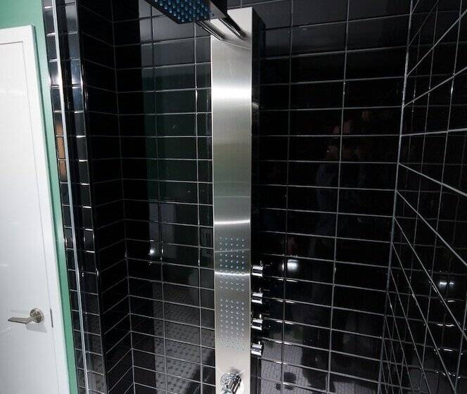 Полулюкс, Chez Swann