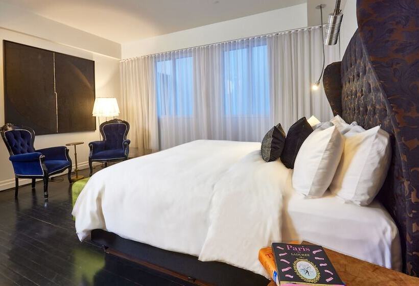 Полулюкс, Chez Swann