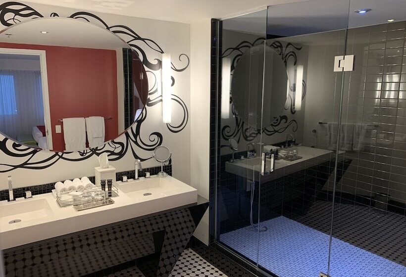 Полулюкс, Chez Swann