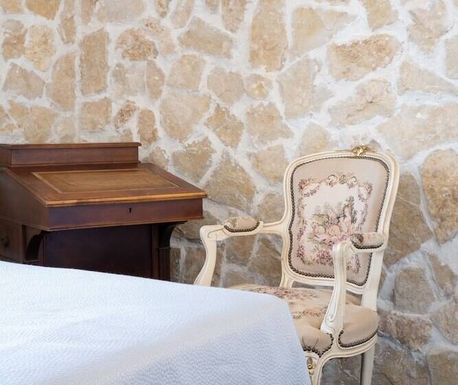 اتاق استاندارد سه نفره, De Belgique à Menton