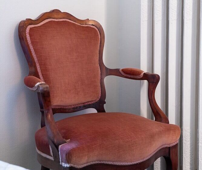 اتاق خانوادگی, De Belgique à Menton