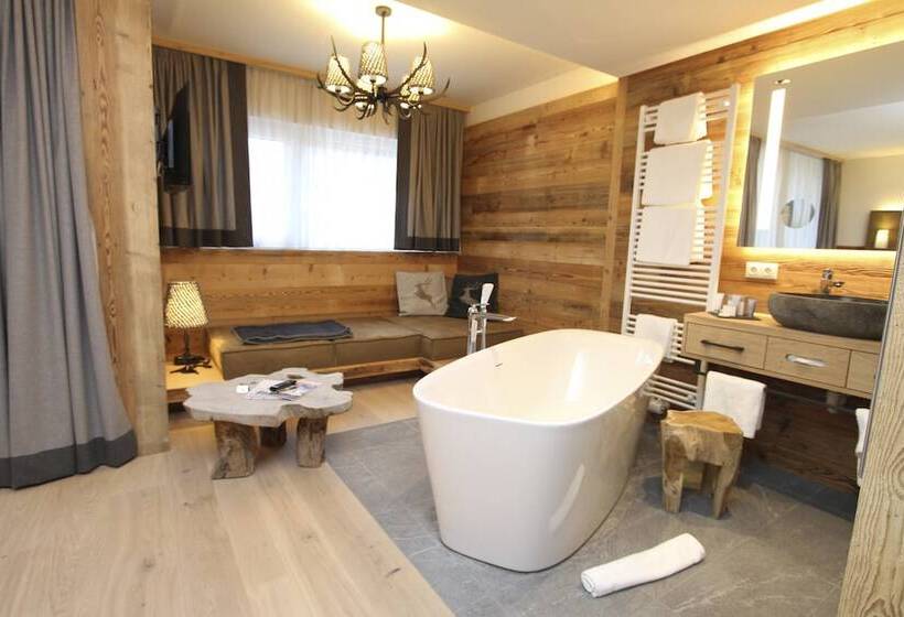 غرفة سوبيريور مطلة على الجبل, Edelweiss