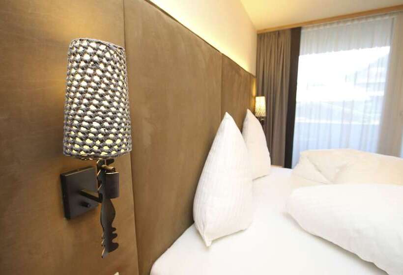 غرفة سوبيريور مطلة على الجبل, Edelweiss