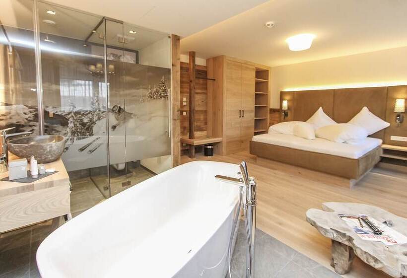 غرفة سوبيريور مطلة على الجبل, Edelweiss