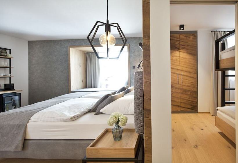 غرفة عائلية, Edelweiss