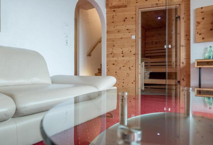 디럭스 스위트 킹 침대, Enzian Hochsölden Superior