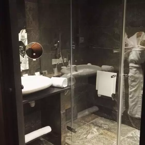 スーペリアールーム, & Spa L Alta Peyra