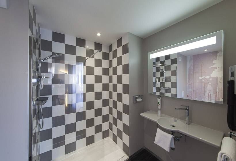 ダブルベッドスタンダードルーム, Ibis Styles Poitiers Centre