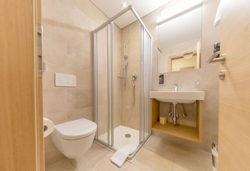 חדר סטנדרט יחיד, Kosis Sports Lifestyle