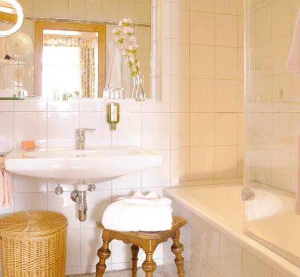 اتاق سوپریور با بالکن, Landhaus Koller