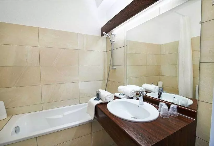 اتاق کلاسیک با تخت دوبل, Maison Des Croisades