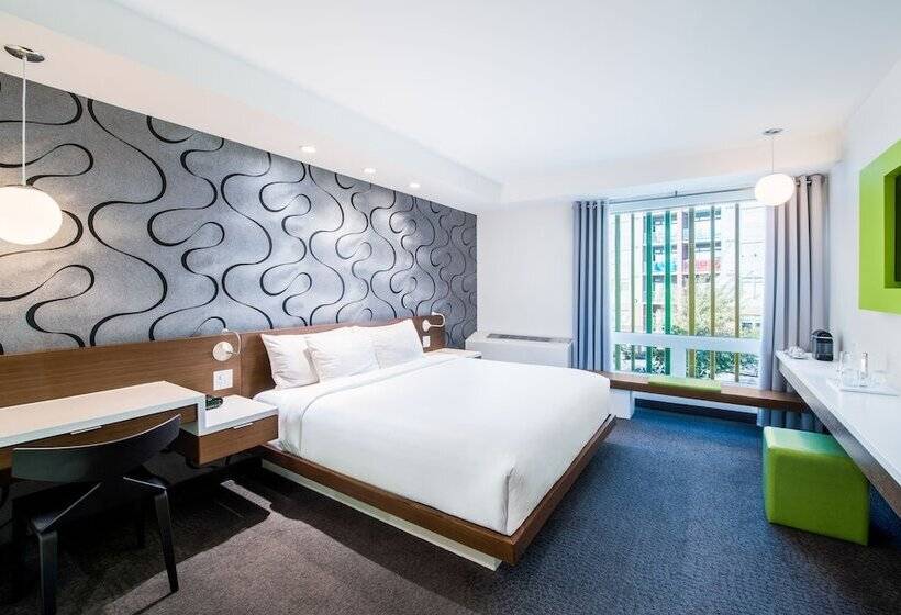 Standard Room Double Bed City View, Mere