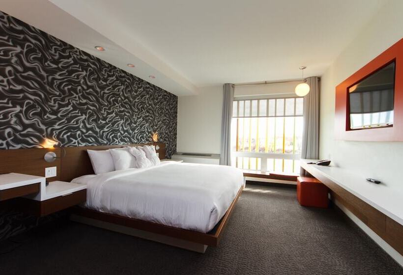 Standard Room Double Bed, Mere