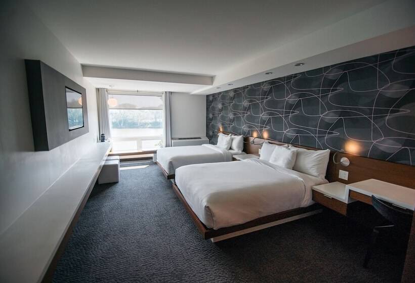 Standard Room 2 Double Beds, Mere