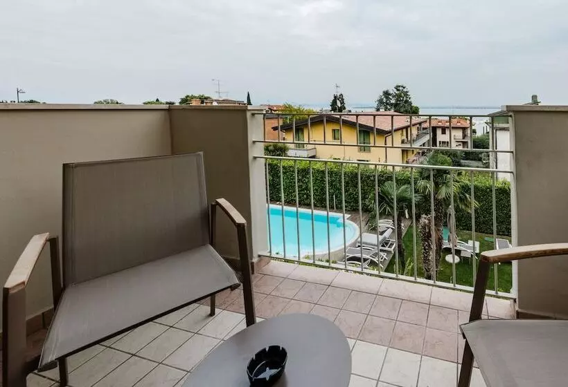 レイクビュースタンダードルーム, Palazzo Del Garda & Spa
