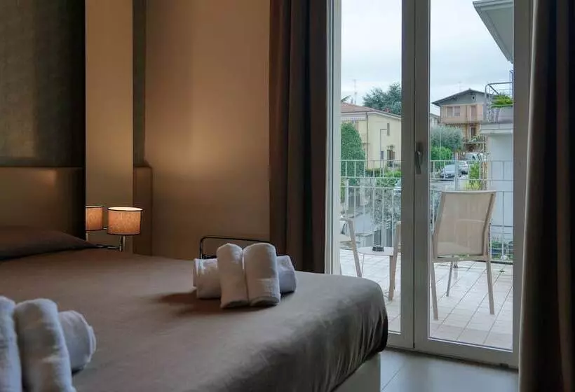 バルコニー付きスタンダードルーム, Palazzo Del Garda & Spa
