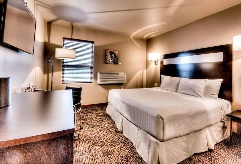 キングサイズベッドのスタンダードルーム, Podollan Inn & Spa Grande Prairie