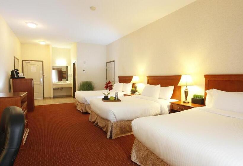 غرفة قياسية ثلاثية, Pomeroy Inn And Suites Dawson Creek